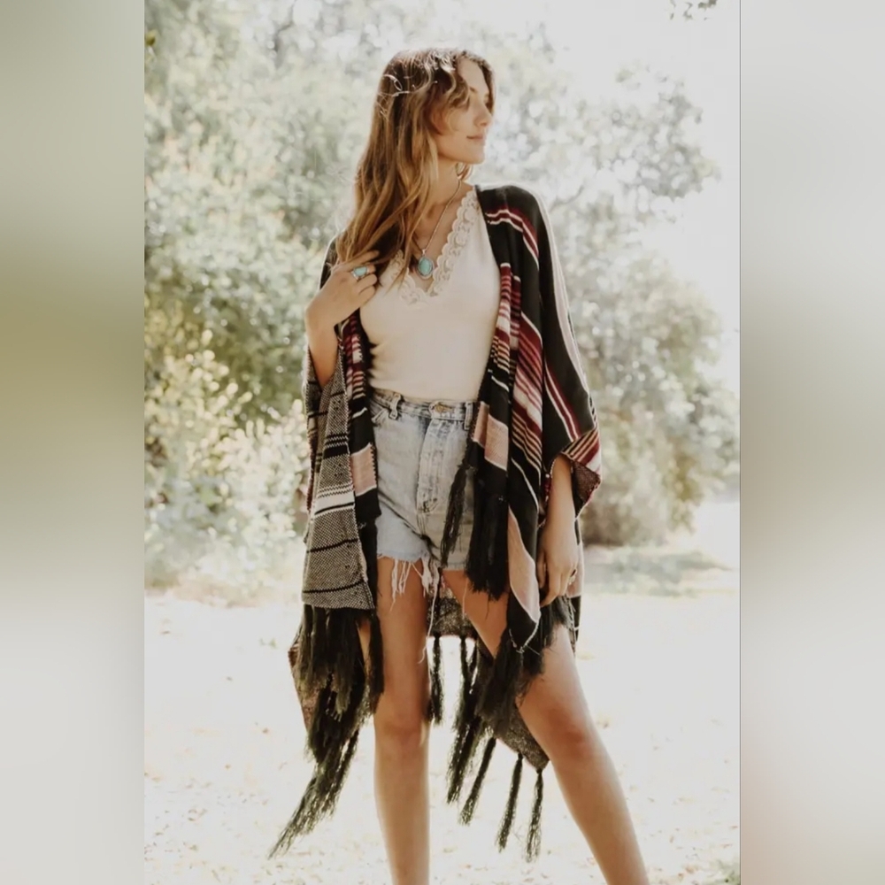 ​Bohemian Cow Skull Serape Ruana Shawl - Teal & Pink Striped - Picture 3 of 4